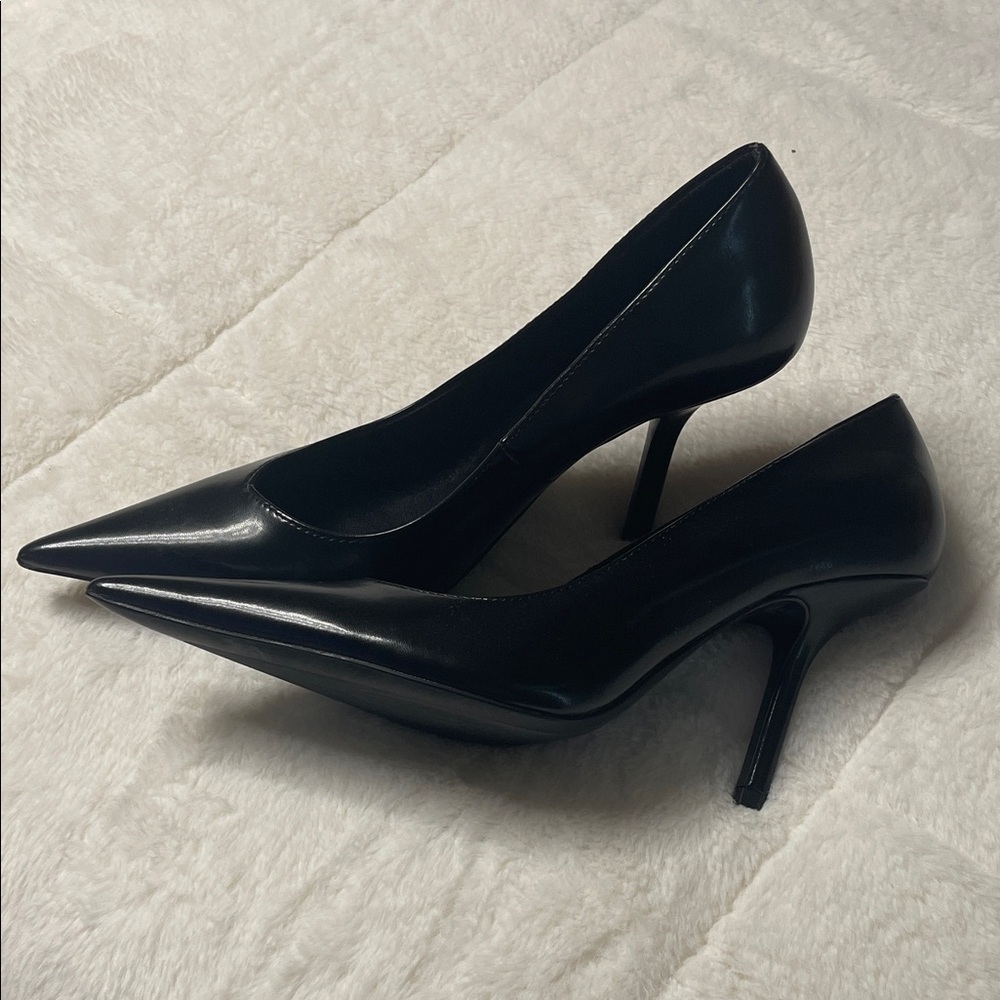 Black heels